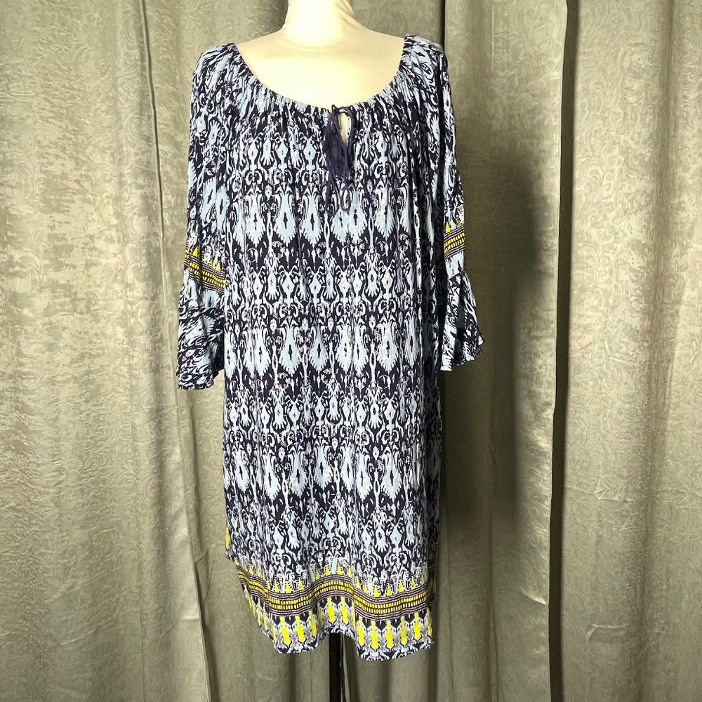 Women’s 2X “New Look” Blue/Black/Yellow Embroidered Bell Sleeve Tunic